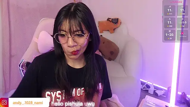 Snapshot of Nami_usagi chatting on October 4, 2025, 2:51 pm Nami usagi online show from October 4, 2025, 2:51 pm