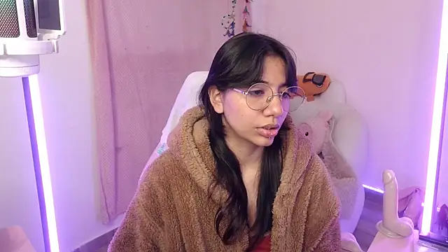 Snapshot of Nami_usagi chatting on October 19, 2025, 10:34 pm Nami usagi online show from October 19, 2025, 10:34 pm