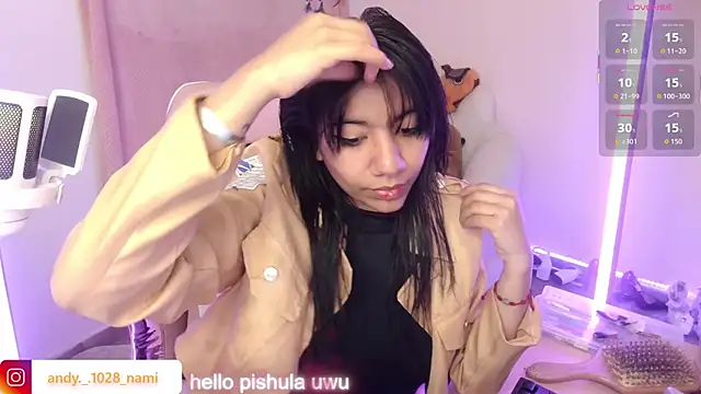 Snapshot of Nami_usagi chatting on October 3, 2025, 12:17 pm Nami usagi online show from October 3, 2025, 12:17 pm