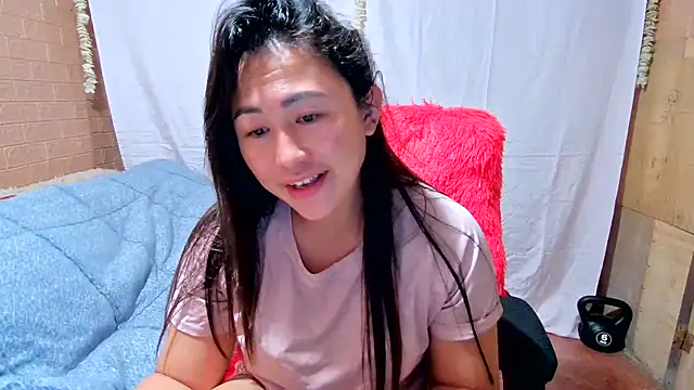 M e c e l online show from February 19, 2025, 7:59 pm