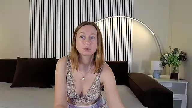 BrookeEvans online show from October 26, 2025, 12:49 pm