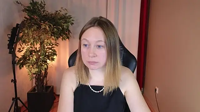 BrookeEvans online show from October 15, 2025, 9:01 pm