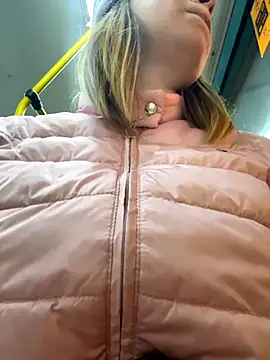 BrookeEvans online show from October 9, 2025, 6:52 pm