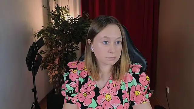 BrookeEvans online show from October 28, 2025, 12:59 pm