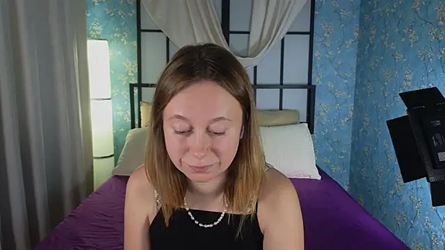 BrookeEvans online show from October 17, 2025, 8:54 pm