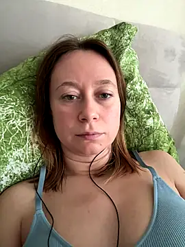 BrookeEvans online show from October 21, 2025, 6:46 am