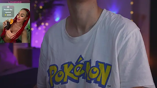 Lorettelorena online show from April 8, 2026, 7:26 pm