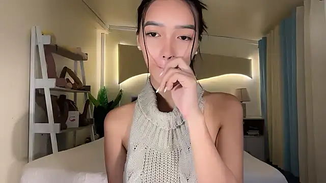  caroline69 online show from October 25, 2025, 2:44 am