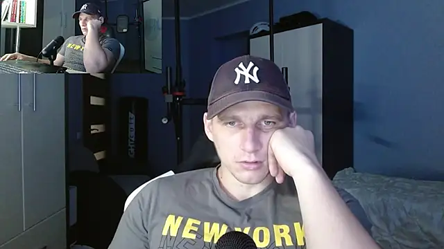 PoliglotJoe online show from October 14, 2025, 1:23 pm