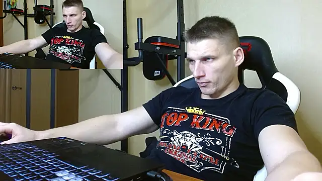 PoliglotJoe online show from December 4, 2024, 9:01 am