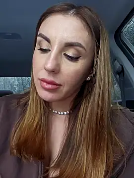 Kalli Fornia online show from February 5, 2025, 1:00 pm