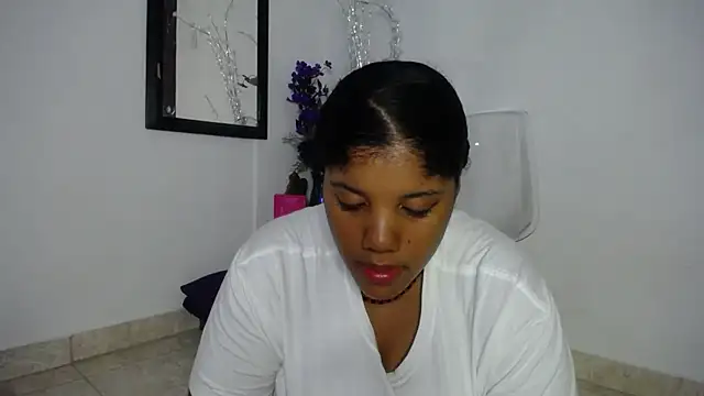 Lilyth  Brown online show from September 18, 2025, 8:23 pm