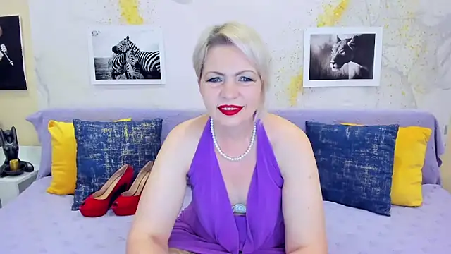 BeautyName online show from March 9, 2025, 11:03 pm