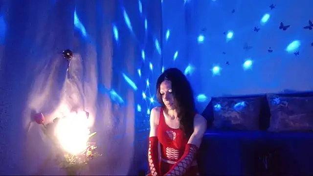 ElysaSun online show from April 9, 2026, 6:03 pm