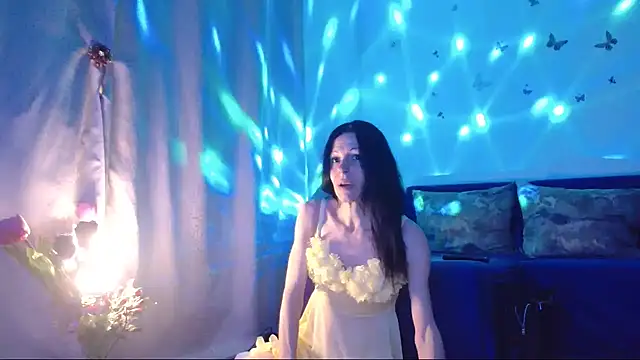 ElysaSun online show from February 28, 2026, 6:29 pm