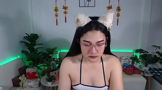 plysaithailand online show from March 21, 2025, 12:51 am