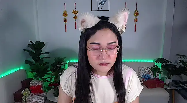 plysaithailand online show from March 17, 2025, 11:35 pm