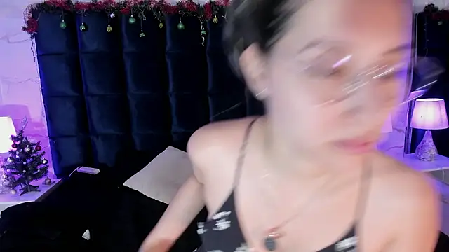 Snapshot of Abby_Sweet1_ chatting on January 7, 2026, 11:48 am Abby Sweet1 online show from January 7, 2026, 11:48 am