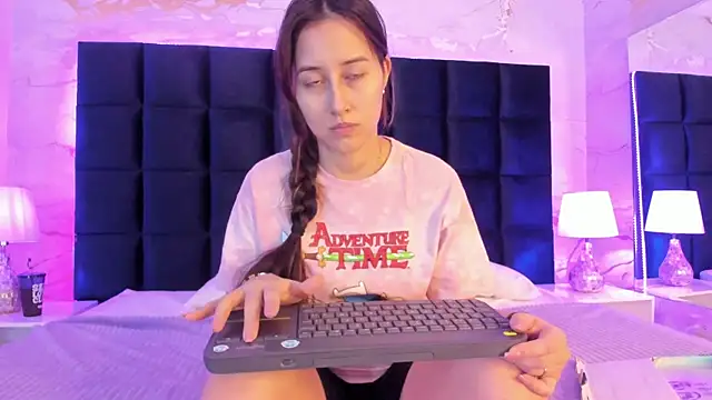 Snapshot of Abby_Sweet1_ chatting on January 19, 2026, 11:47 am Abby Sweet1 online show from January 19, 2026, 11:47 am