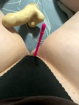 Snapshot of katcclovea chatting on September 26, 2025, 4:47 pm katcclovea online show from September 26, 2025, 4:47 pm