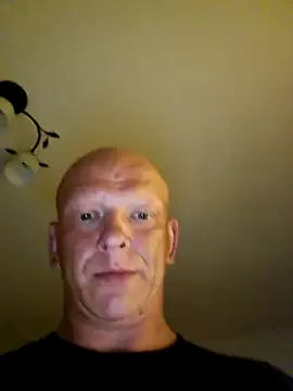 Snapshot of szaoonybyczek chatting on November 16, 2025, 6:45 pm szaoonybyczek online show from November 16, 2025, 6:45 pm