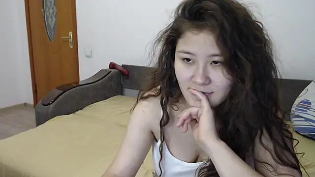 Snapshot of Riz_girl chatting on September 24, 2025, 12:22 pm Riz girl online show from September 24, 2025, 12:22 pm