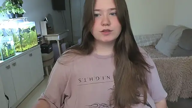 Snapshot of remirann_ chatting on September 30, 2025, 12:22 pm remirann  online show from September 30, 2025, 12:22 pm