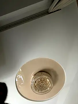 Snapshot of remirann_ chatting on October 10, 2025, 5:25 pm remirann  online show from October 10, 2025, 5:25 pm