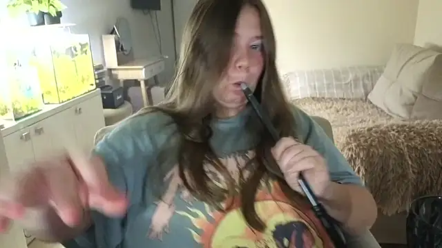 Snapshot of remirann_ chatting on September 20, 2025, 5:29 pm remirann  online show from September 20, 2025, 5:29 pm