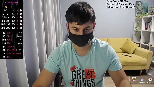 Snapshot of Tomguys chatting on October 29, 2025, 7:40 am Tomguys online show from October 29, 2025, 7:40 am