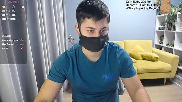 Snapshot of Tomguys chatting on February 26, 2026, 8:36 am Tomguys online show from February 26, 2026, 8:36 am