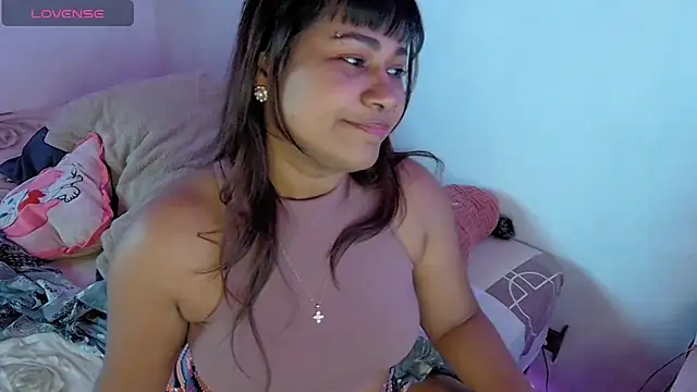 Snapshot of kiarybell__ chatting on September 30, 2025, 7:31 pm kiarybell online show from September 30, 2025, 7:31 pm