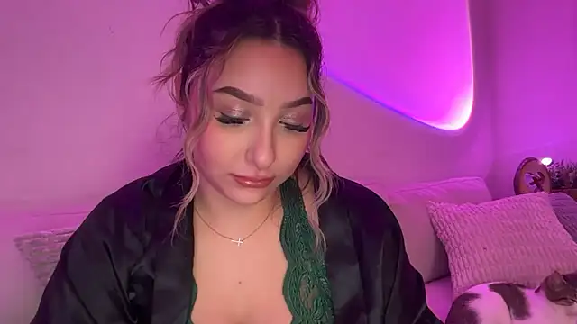 lustfulsmiles online show from February 17, 2026, 1:41 pm