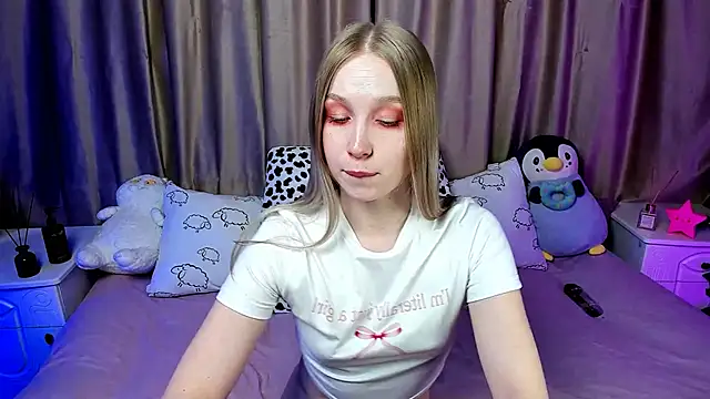 LilyStarlight online show from February 25, 2025, 6:36 am