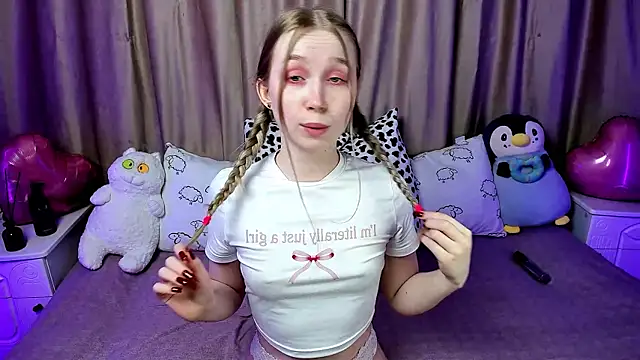LilyStarlight online show from February 14, 2025, 6:34 am