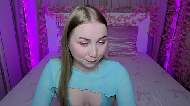 Snapshot of LilyStarlight chatting on June 28, 2026, 3:24 am LilyStarlight online show from June 28, 2026, 3:24 am