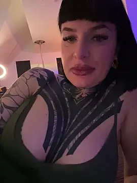 InkedBiitch online show from February 12, 2025, 5:15 am