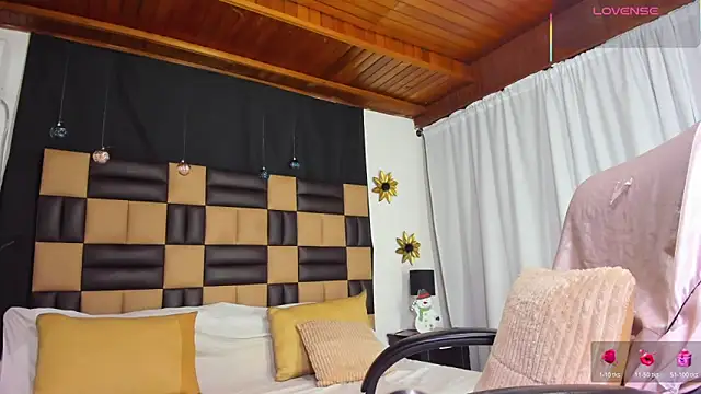 Snapshot of BarbieKano chatting on December 21, 2025, 12:35 am BarbieKano online show from December 21, 2025, 12:35 am