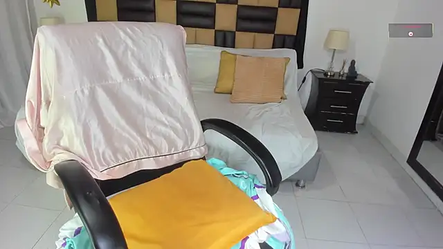 Snapshot of BarbieKano chatting on October 3, 2025, 11:28 pm BarbieKano online show from October 3, 2025, 11:28 pm