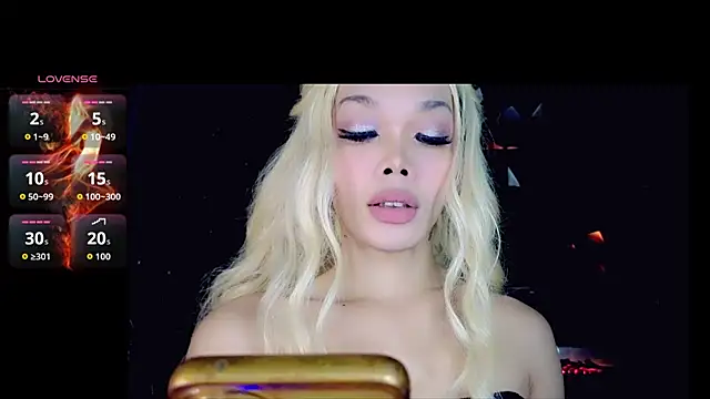 Snapshot of sugar_bbyxx chatting on June 8, 2026, 6:47 am sugar bbyxx online show from June 8, 2026, 6:47 am