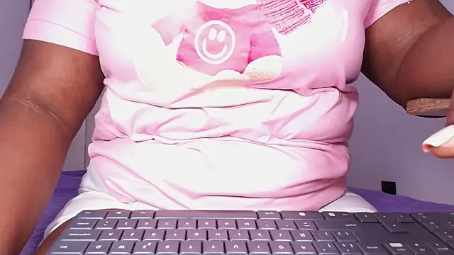  ebony-queen  online show from March 15, 2026, 3:35 am