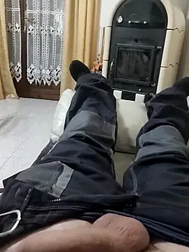 manuel9428 online show from February 22, 2025, 2:08 pm