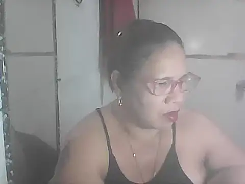 hotwet mama4uxx online show from February 11, 2025, 10:47 am