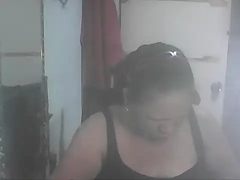 hotwet mama4uxx online show from October 5, 2025, 1:46 pm