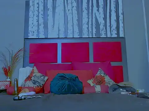 MissParis26 online show from October 23, 2025, 8:07 pm