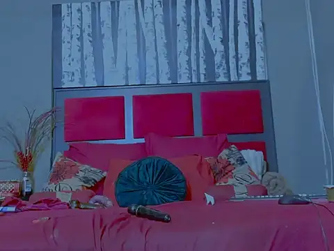 MissParis26 online show from October 16, 2025, 9:56 pm