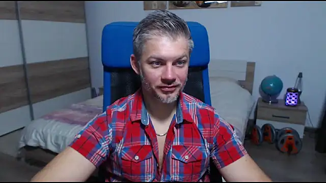 Snapshot of RobbyShawz chatting on October 3, 2025, 6:26 am RobbyShawz online show from October 3, 2025, 6:26 am