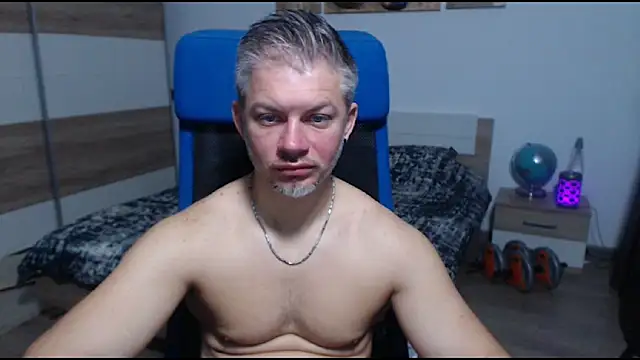 RobbyShawz online show from November 12, 2025, 7:45 am