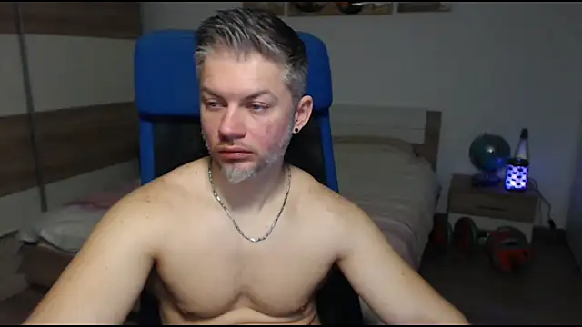 RobbyShawz online show from February 25, 2025, 10:37 am