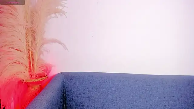 Rianamanson online show from April 14, 2026, 5:34 am